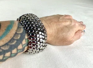 Silver Tone 1.5” Wide Dot Cluster Heavy Chunky Stretch Statement Bangle Bracelet - Picture 1 of 8