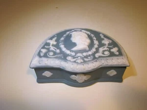 Fancy Old Schafer & Vater Germany Victorian Lady Bust Fancy Dresser Trinket Box - Picture 1 of 4
