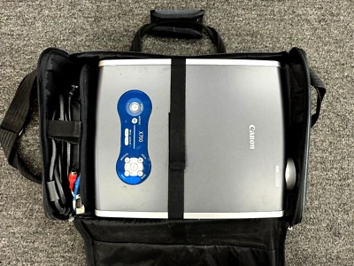 Proyector multimedia Canon X700 Foto 1 de 4