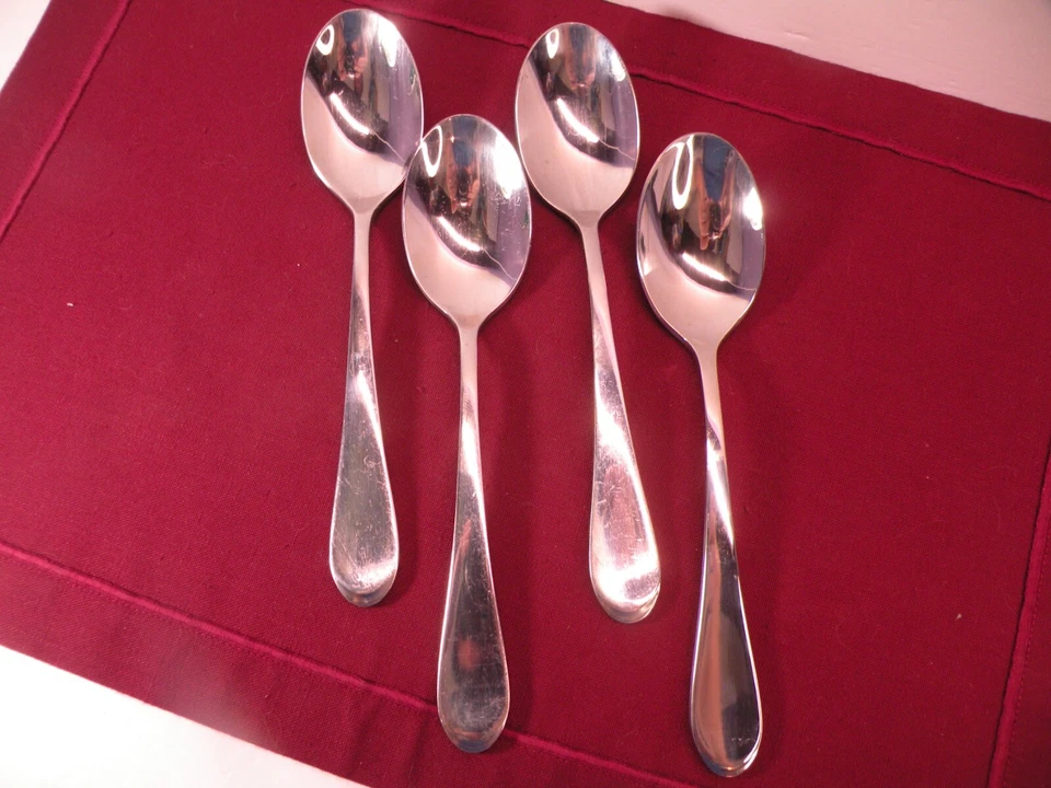 Set of 4 Oneida Stainless Steel Icarus Place Oval Soup Spoons 7 7/8" - Image 1 of 4