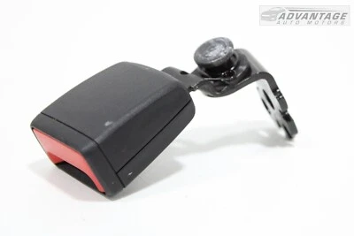 Audi A4 Quattro 2017-2023 trasero derecho segunda fila cinturón de seguridad hebilla OEM Foto 1 de 4