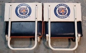 Vintage Detroit Tigers Folding Chairs 1992 Baseball Stadium Seat Cushions MLB - Picture 1 of 7