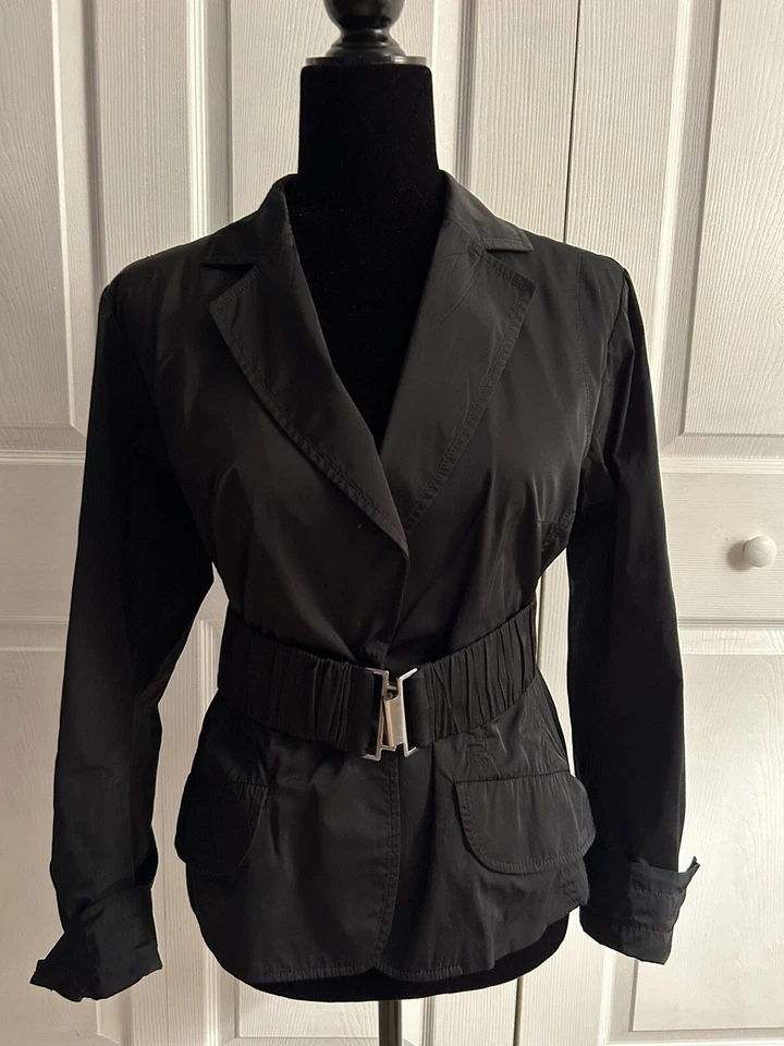Lida Baday - Nylon negro con broches de presión - Cinturón elástico - Bolsillos de imitación - Blazer - Talla 10 Foto 1 de 4