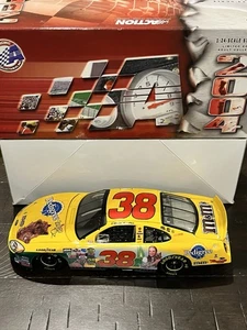 Elliott Sadler #38 Pedigree / The Wizard of OZ 2004 1:24 Nascar Diecast ACTION - Picture 1 of 9
