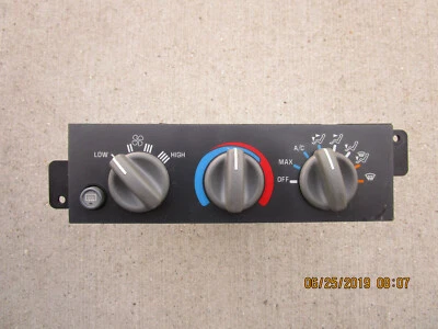 94-96 PONTIAC FIREBIRD AIRE ACONDICIONADO CALENTADOR CONTROL DE TEMPERATURA OEM P/N 16183802 Foto 1 de 3