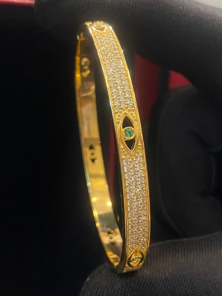 Pave 2,62 Cts Runde Brilliant Cut Diamanten Smaragd Evil Eye Armband In 14K Gold - Bild 1 von 4