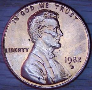 1982-D Lincoln Penny ~ Small Date 2.5 Gram very good - Picture 1 of 2