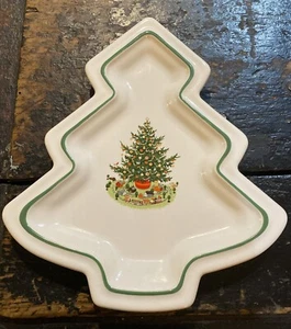07 Pfaltzgraff Heritage Christmas Tree Shape Candy Dish-Excellent Used Condition - Picture 1 of 3