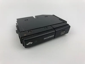 03-08 Toyota Avensis Demist Passenger Lock Switch Control Module 8479005110 - Picture 1 of 10