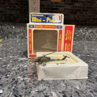 Vintage Bachmann mini planes #69 Bell UH-1B Iroquois - Image 1 of 4