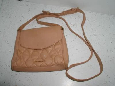 Bolso Bandolera VERA BRADLEY Sarah NUDE Cuero Acolchado Foto 1 de 4