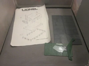 Vintage Train Railroad INSTRUCTION LIONEL "O" SCALE BUILDING AND SOME PARTS - Picture 1 of 4