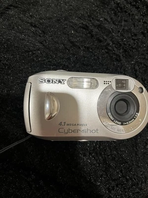 Sony Cyber-shot DSC-P41 4.1MP Digital Camera - Silver - Image 1 of 2