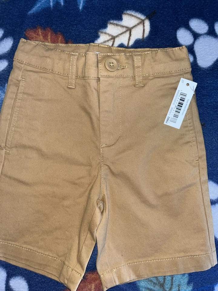 Pantalones cortos escolares Place Boy para niños pequeños beige 2t Foto 1 de 1