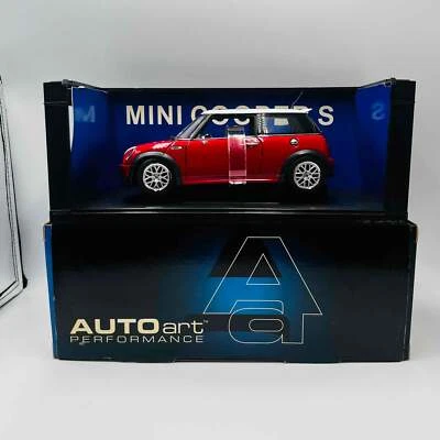 Autoart 1/18 MINI COOPER S red.The left mirror is missing. Body mirror included - Image 1 of 4