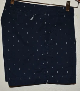 Shorts Women 8 Navy Blue Anchor Print Cotton Stretch Pockets 5 in inseam Nautica - Picture 1 of 18