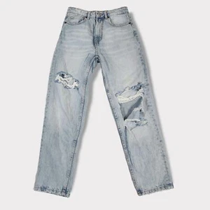 Zara Jeans Womens 26x26 Blue Light Wash Distressed Cut Ankle Fray - Picture 1 of 12