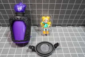 Mattel Monster High Mystery Potions Serie 1 Mini Puppe 3" Figur LAGOONA BLAU - Bild 1 von 3