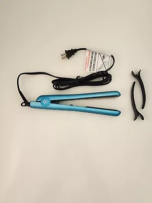 Heat Resistant, Flat Iron Mat, Hair Straightening, Curling. Turquoise  - Image 1 of 4