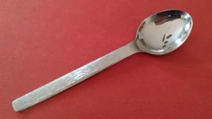 Viners of Sheffield VS4 Stainless Soup Spoon 7 1/4" England Textured "Bark" - Picture 1 of 4