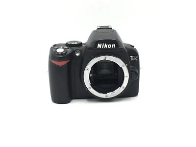 Nikon D40 6.1MP DSLR Camera Body Only (PARTS ONLY) 0612927 - Image 1 of 4