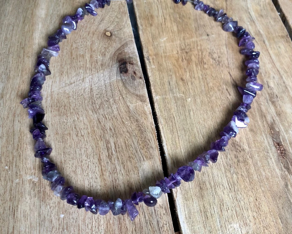 Amethyst-Perlen am Strang ca. 40 cm Splitter - ca. 5-8 mm - Bild 1 von 1