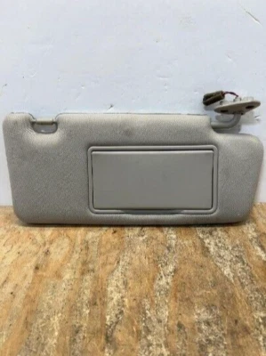 2006-2009 Subaru Legacy & Outback Passenger Right Side Sun Visor Gray - Изображение 1 из 4