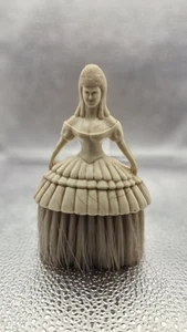 Vintage (mid century) crumb brush with crinoline lady handle - Picture 1 of 5