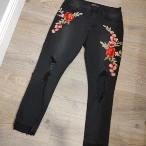 Boom Boom schwarze High Rise Distressed Jeans Rose Blumen Applikationen Gr. 11 Boho - Bild 1 von 16