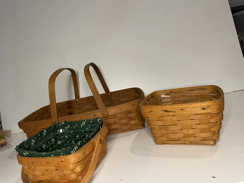Longaberger Baskets Lot of 3 1987 and 2000 Gathering and Berry Large and Medium Cover