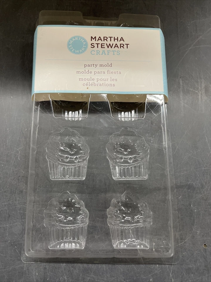 Molde de fiesta de dulces Martha Stewart Cupcakes cumpleaños nuevo Foto 1 de 1