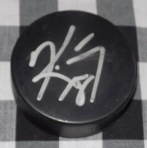 Kirk Maltby Signed Blank Hockey Puck Detroit Redwings - Picture 1 of 1