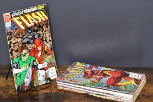 The Flash fumetti seconda serie (1987-2009) lotto volumi (70-85 meno 74,75,82) - Foto 1 di 24