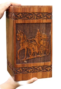 Urnas de cremación de madera artesanales para carruaje de caballos para cenizas humanas adulto - Imagen 1 de 10