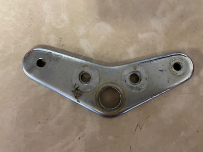 Lote 196-2, 1979 Honda ATC70 horquilla puente placa superior/abrazadera/árbol Foto 1 de 2