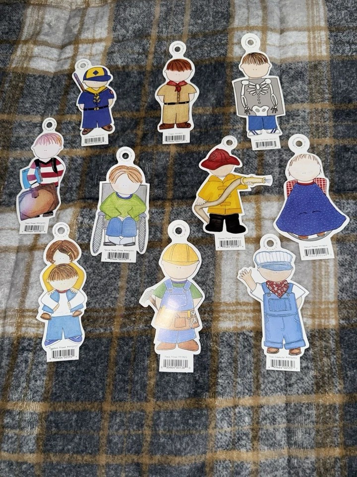 🎅🏻 Lote # 30 Álbum de recortes Amigos My Minds Eye Bombero Necesidades especiales Scout y más Foto 1 de 1