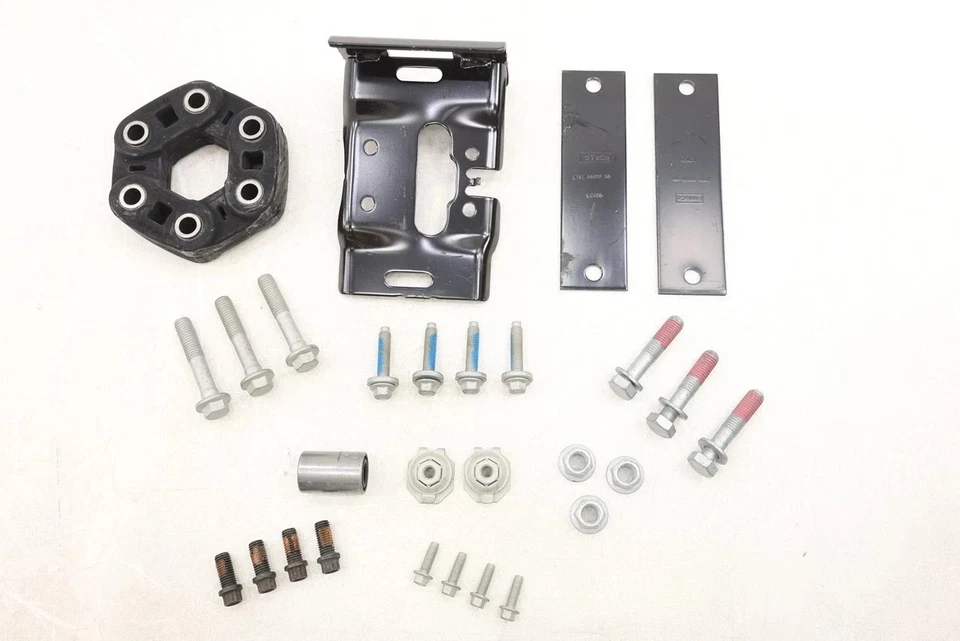 Kit de reparación de acoplamiento de eje de transmisión Transit 2017-2019 original Ford OEM NUEVO JK4Z4A109D Foto 1 de 4