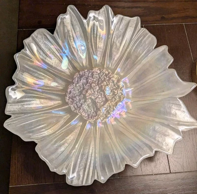 Centro de mesa AKCAM Art Glass Pavo Blanco Opalescente Grande 17" Flor  Foto 1 de 4