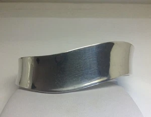 New Old Stock CII Sterlingsilber gewelltes Design Manschette Armband Größe 7" - Bild 1 von 7