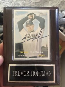 Trevor Hoffman HOF San Diego Padres Signed 2006 Topps Heritage Card + Display 51