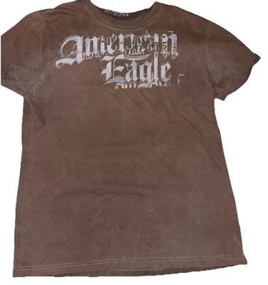 Camiseta Y2K 2000s American Eagle Hombre Talla Pequeña Marrón Gráfico Foto 1 de 4