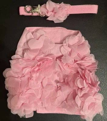 Posh Brand New Dog Harness With Matching Leash. Pink Appliqué Flowers, SZ-Med. - Image 1 of 4