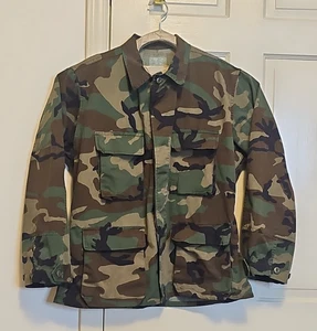 Men’s BDU Woodland Camo Shirt/Jacket size Medium Long VTG - Picture 1 of 10