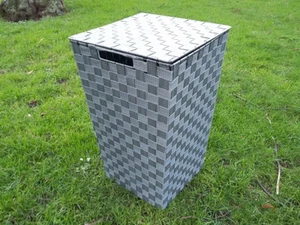 Wäschekorb, Wäschetonne aus Nylongeflecht mit Metallrahmen, grau - Bild 1 von 4