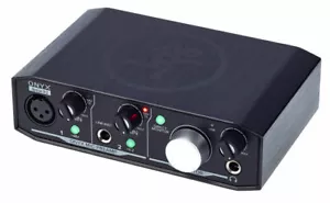 Mackie ONYX Artist 1.2 Audio Interface USB 24Bit With 2 Inputs And 2 Way - Picture 1 of 9