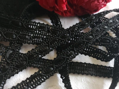 Galon vintage bordure noir satiné 3 mètres sur 0,8 cm B6 - Photo 1/3