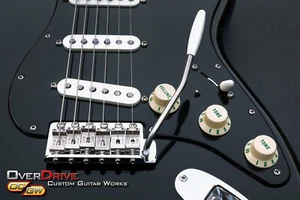 Niestandardowe ramię tremolo z krótką stratą 4-1/4", krótkie ramię tremolo Gilmour Black Strat - Zdjęcie 1 z 3