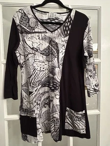 Parsley & Sage Women’s Size L Black/White V-neck  Tunic - Picture 1 of 5