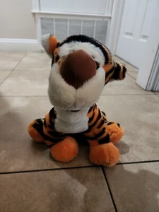 Disneyland Walt Disney World Winnie Puuh sitzend 16 Zoll Plüsch "TIGGER" - Bild 1 von 6