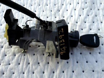 Jeep Liberty 2008-2012 bloqueo de encendido con llave e inmovilizador OEM 05026071AR Foto 1 de 4